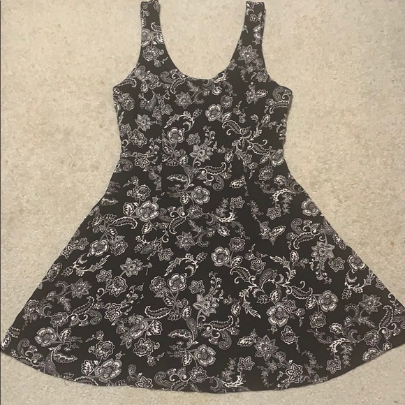 Forever 21 Floral Print Dress - Picture 1 of 2